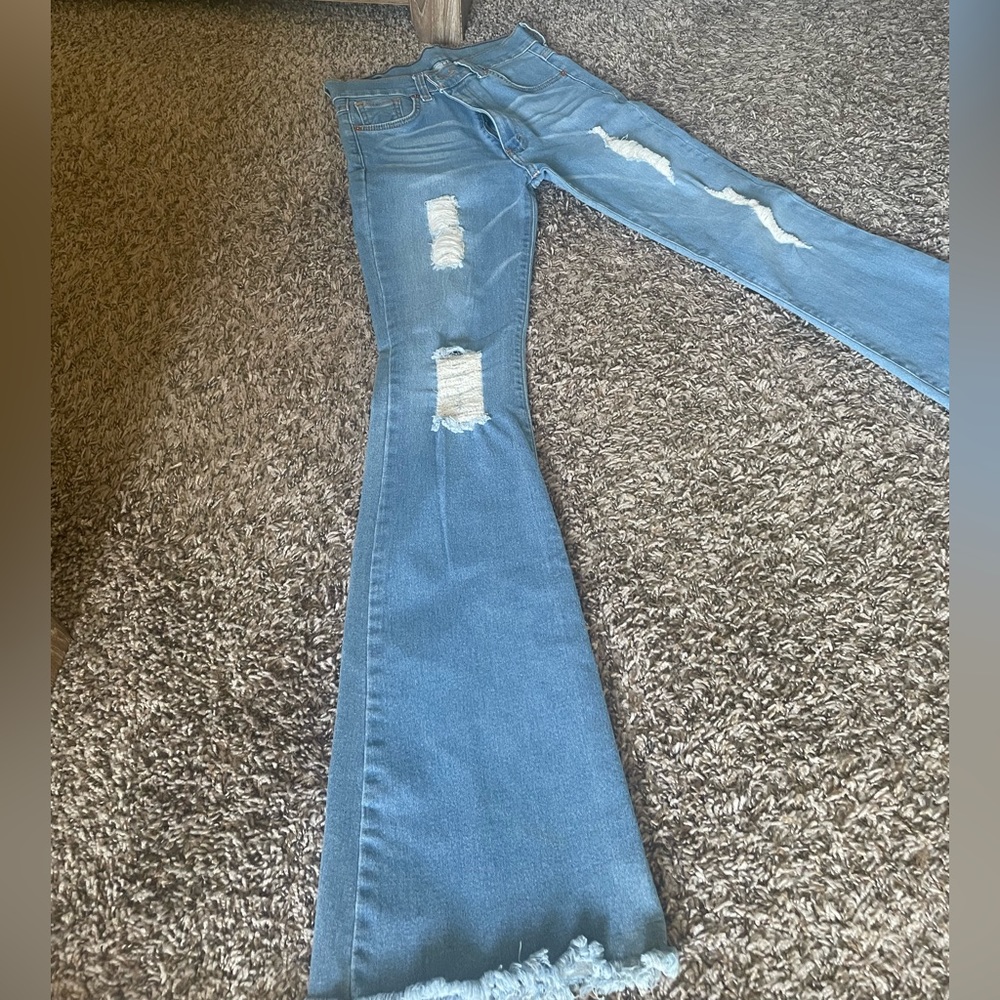 Levy’s size 9